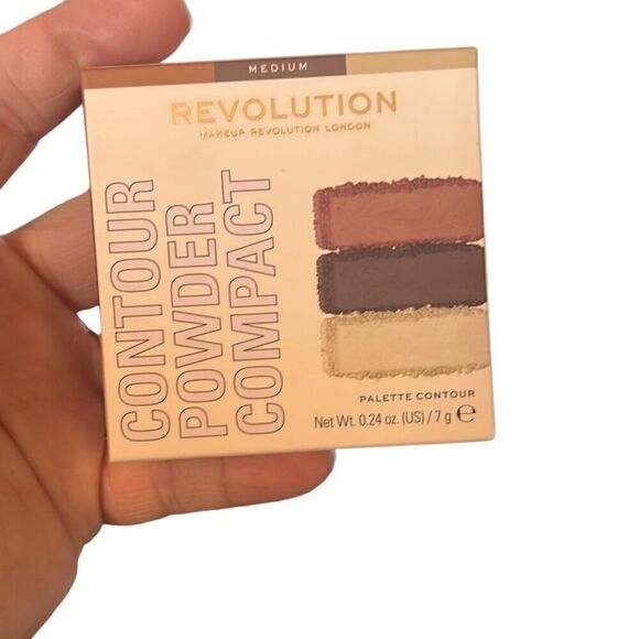 Makeup‎ Revolution Contour Powder medium - Picture 1 of 5